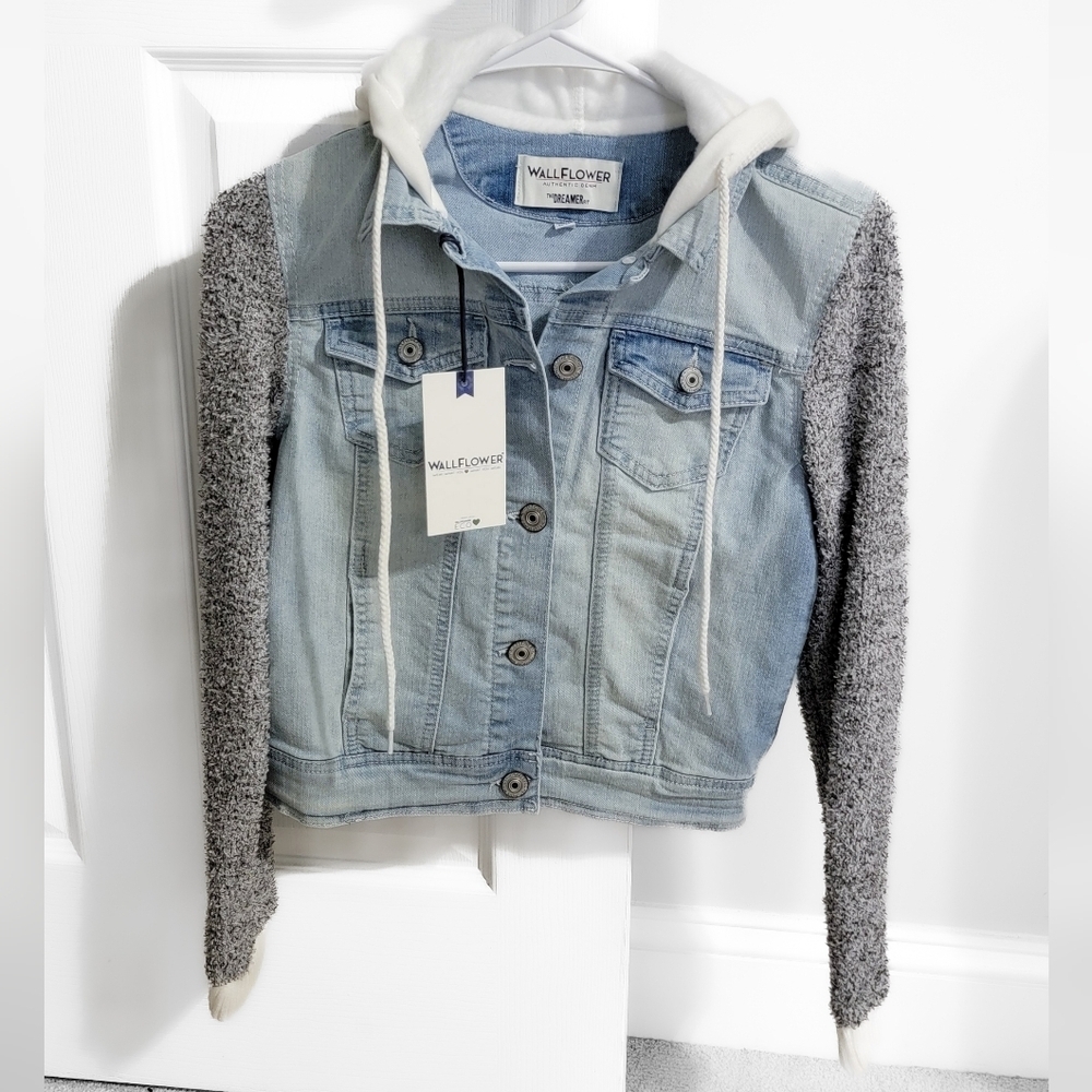 Wallflower Women's Blue and Gray Denim Jacket Size XS